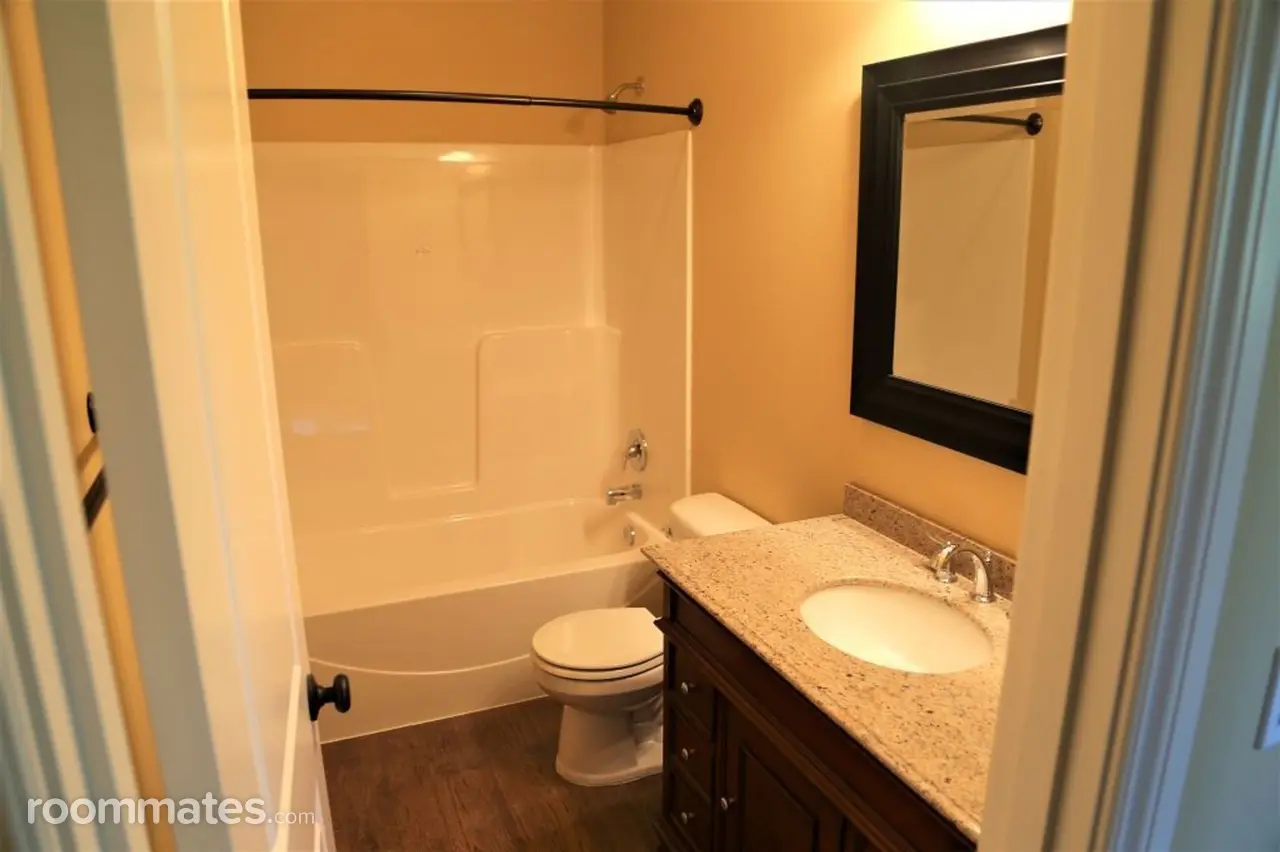 Profile photo 3 of 12