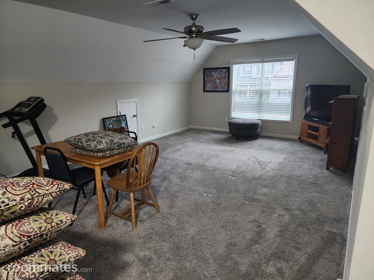 Profile photo 4 of 12