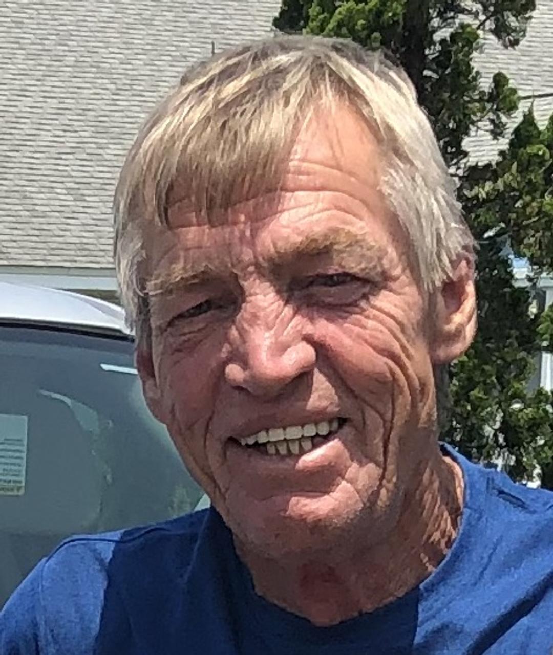 Profile photo 4 of 4