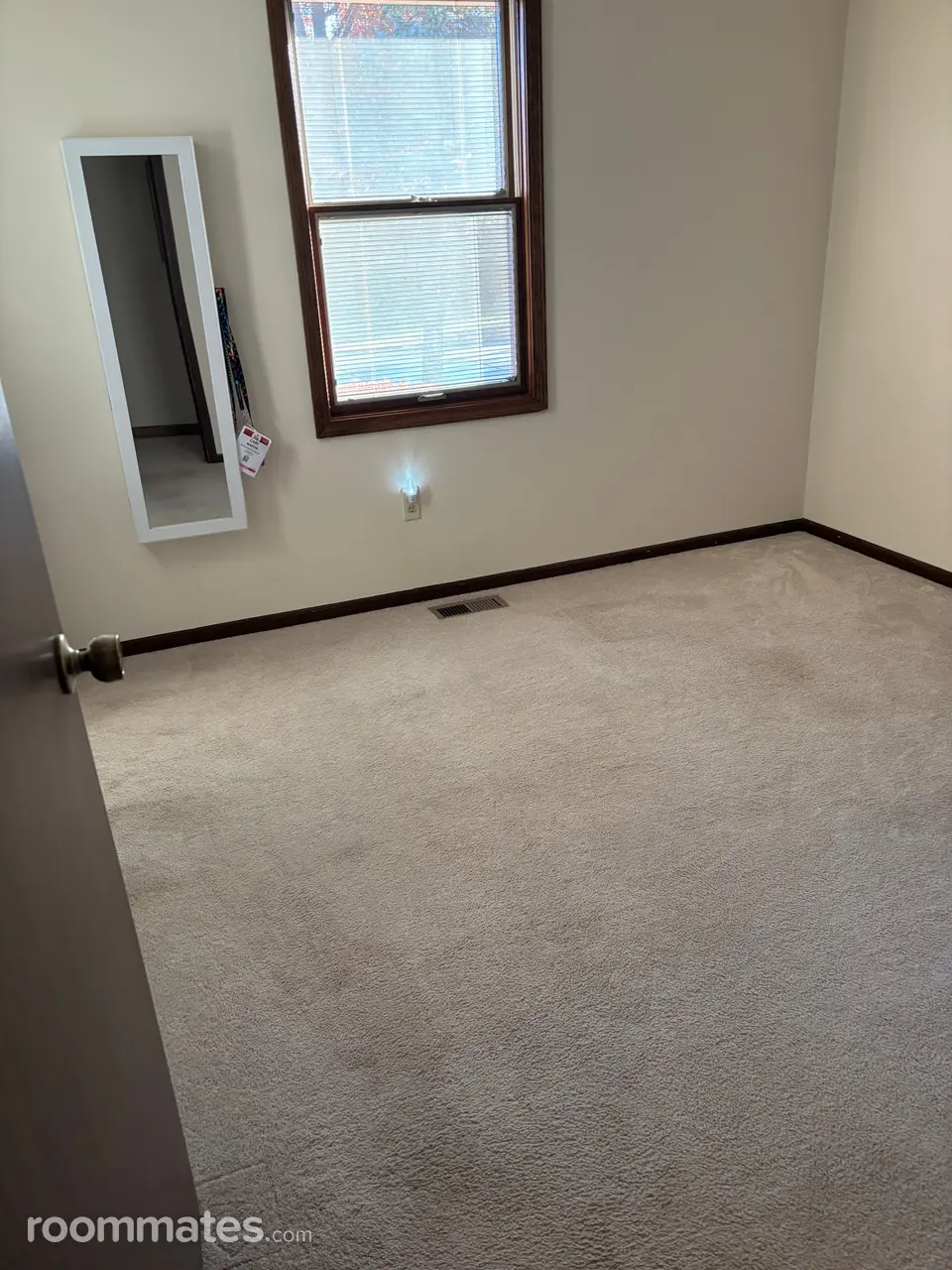 Profile photo 2 of 4