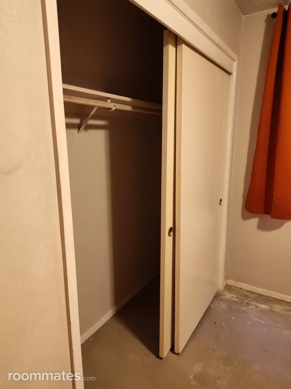 Profile photo 1 of 6