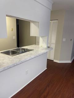 Room for rent in Columbia, SC $650, townhouse