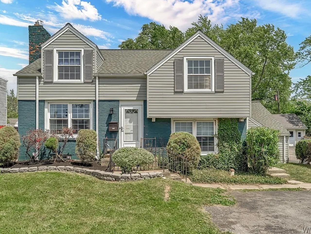 Profile photo 1 of 11