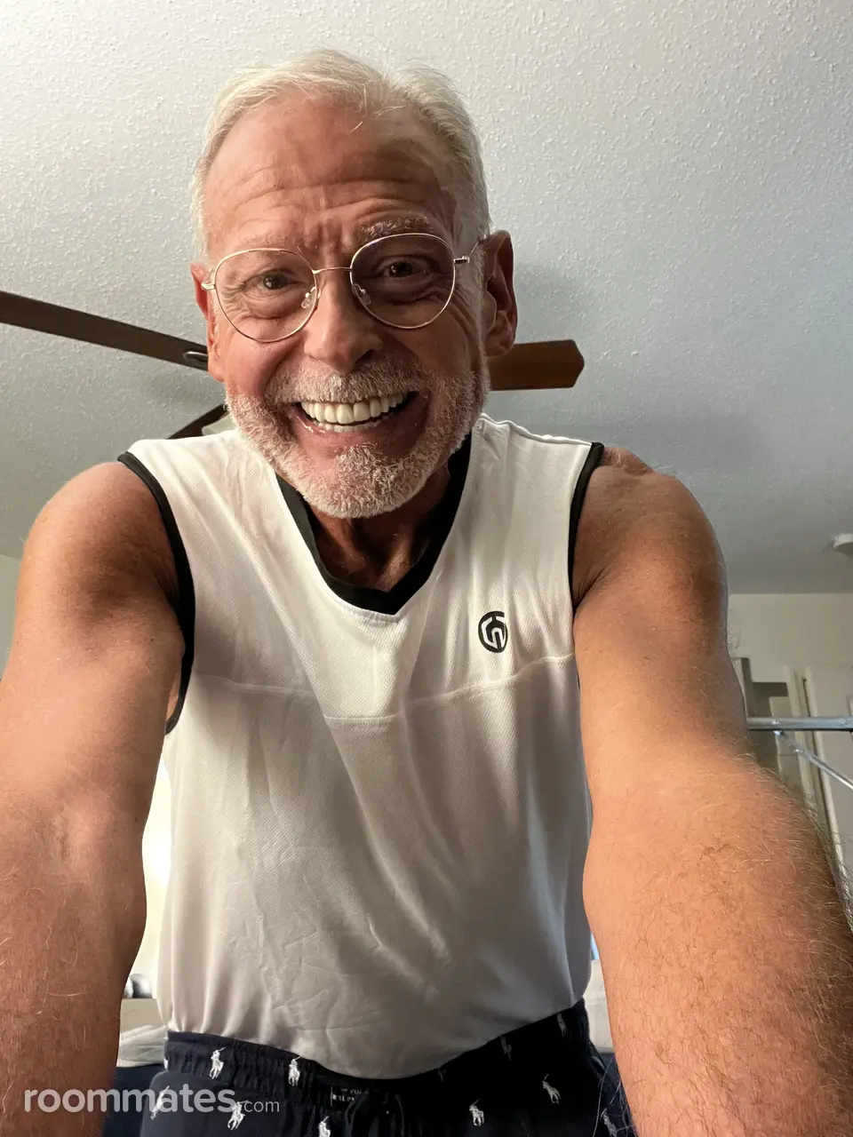 Profile photo 12 of 14