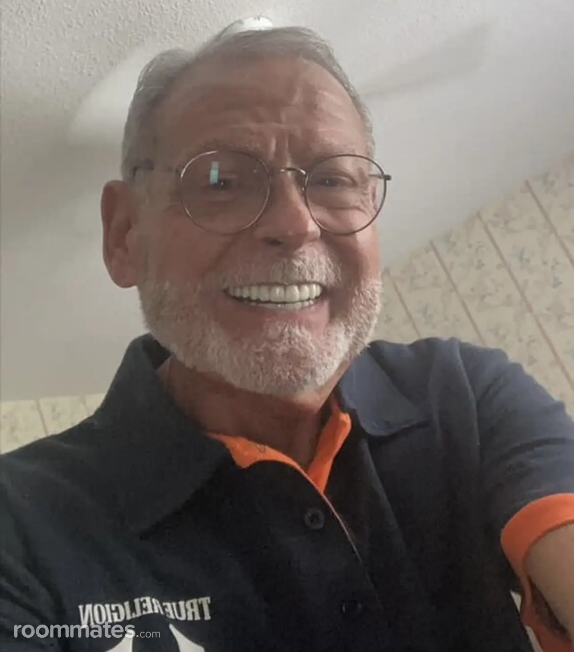 Profile photo 13 of 13