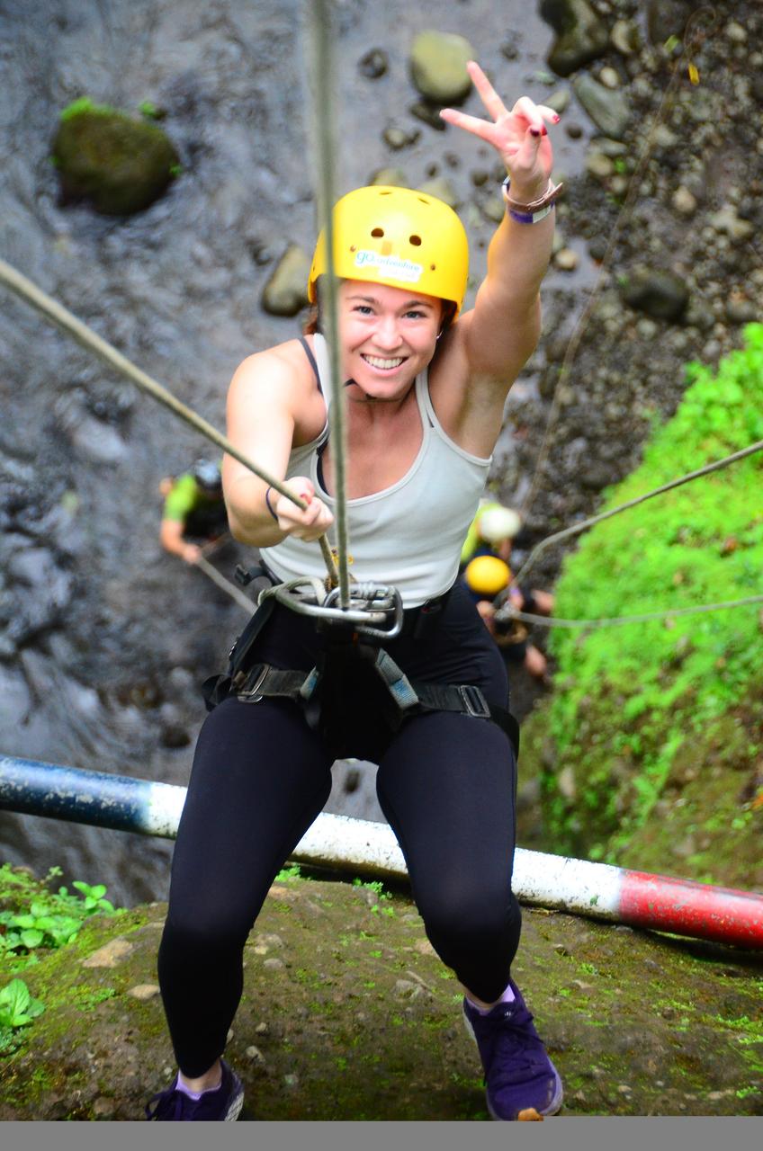 Profile photo 7 of 14