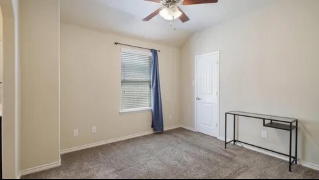 Profile photo 5 of 9