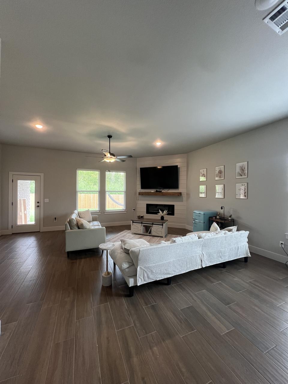 Profile photo 5 of 6