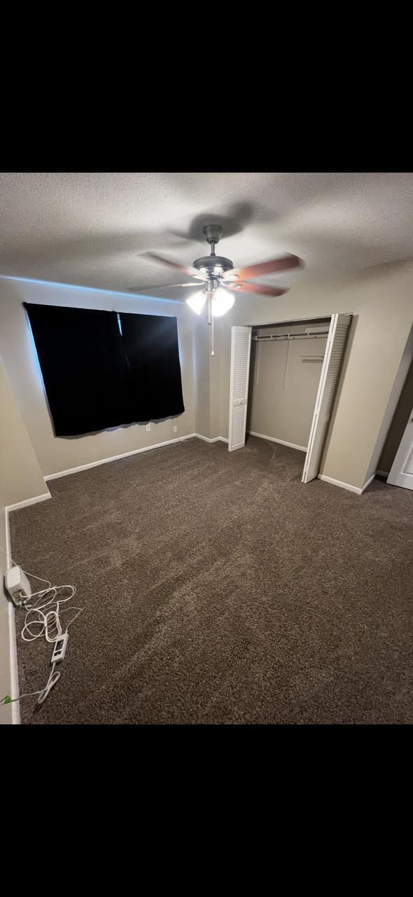 Profile photo 7 of 14