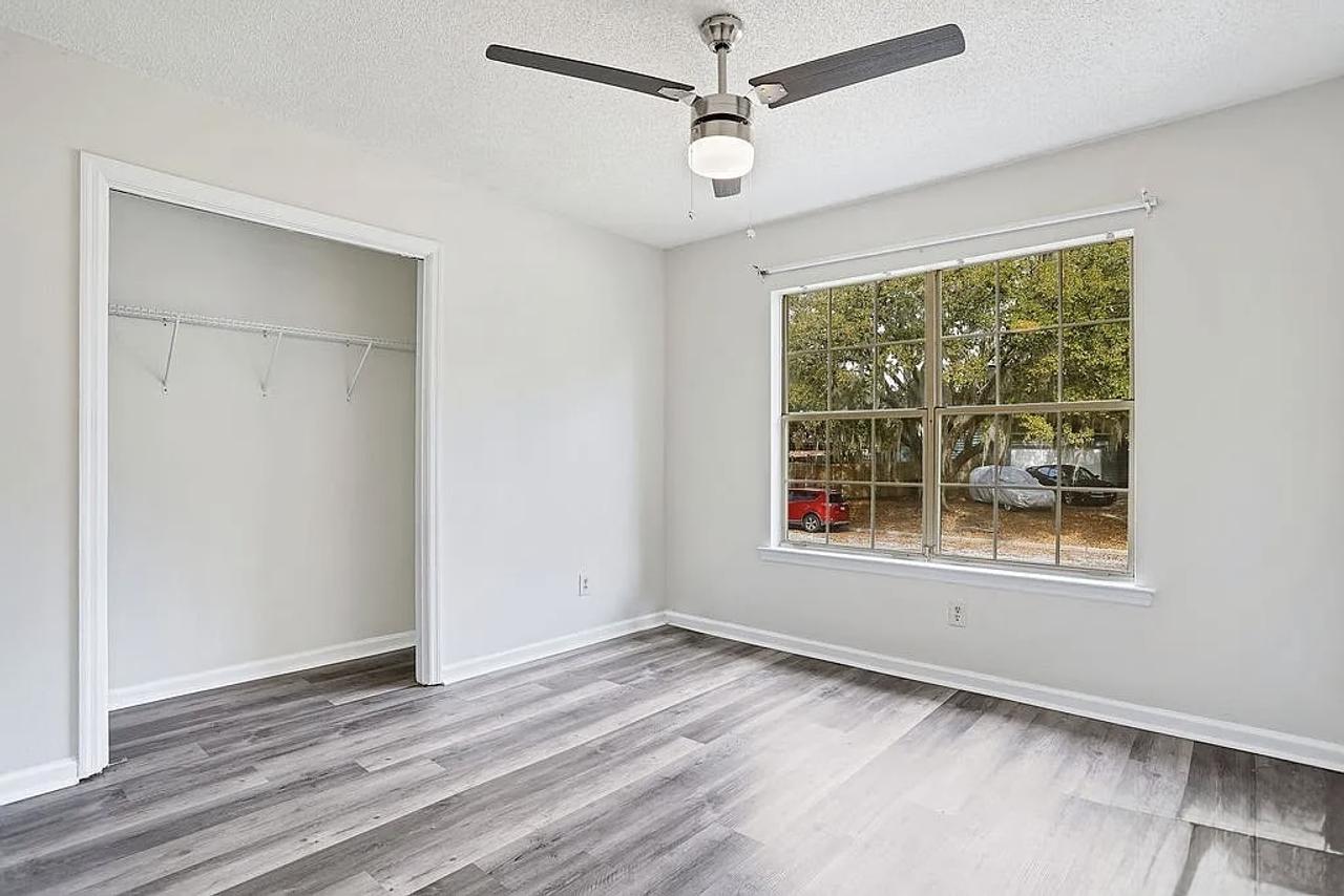 Profile photo 3 of 6