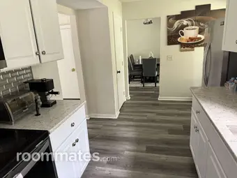 Room for rent in Savannah, GA $700, house