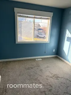 Room for rent in Nampa, ID $800, townhouse