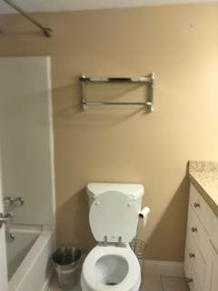 Room for rent in Wilmington, DE $900, condo