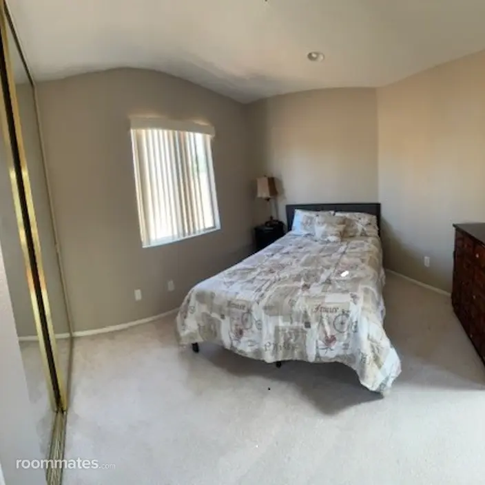 Room for rent in Temecula, CA $900, house