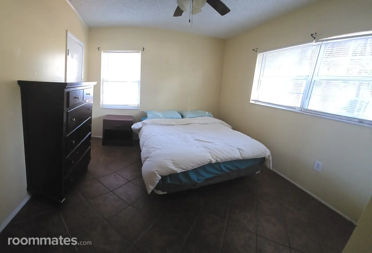 Profile photo 1 of 11