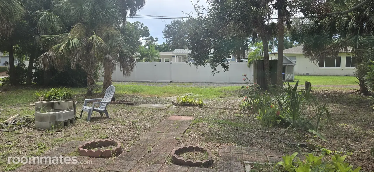 Profile photo 9 of 11