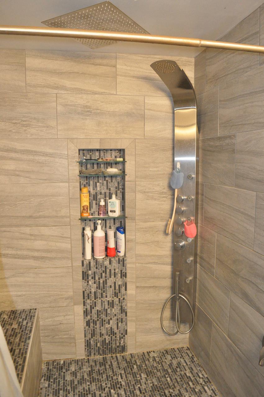 Profile photo 6 of 8