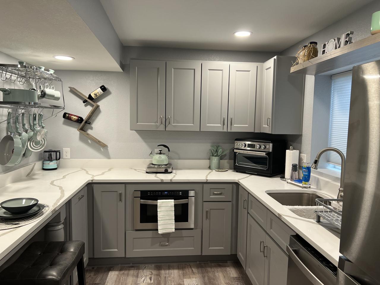 Profile photo 3 of 11