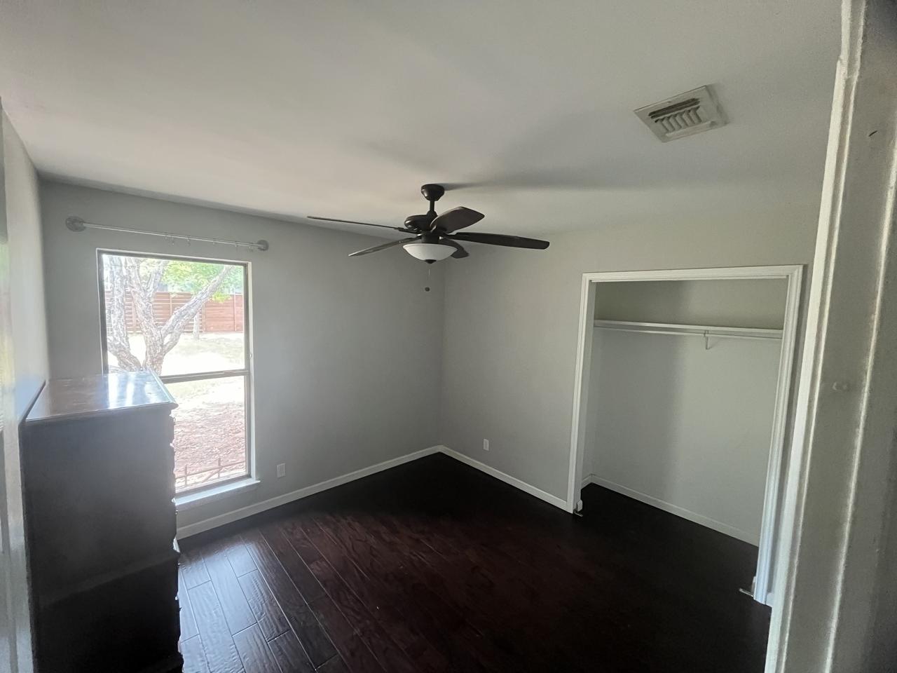 Profile photo 2 of 12