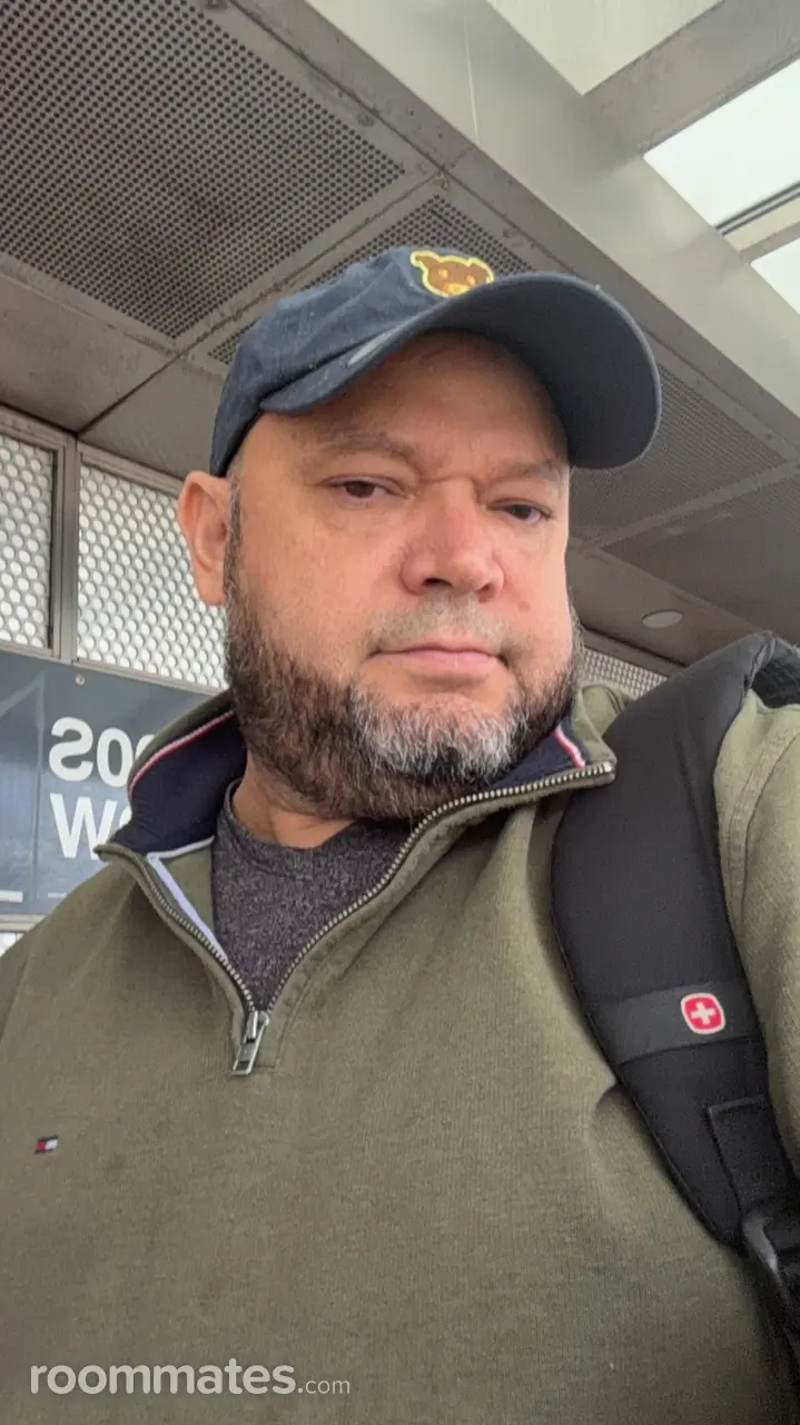 Profile photo 3 of 6