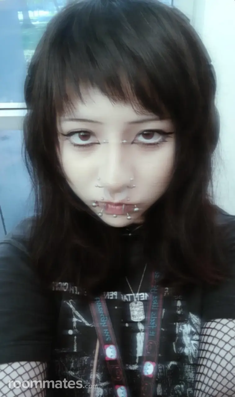 Profile photo 4 of 4