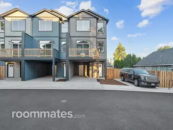 Room for rent in Portland, OR $985, townhouse