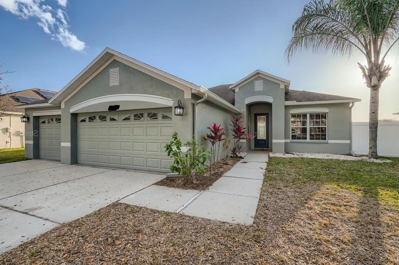 Profile photo 9 of 11