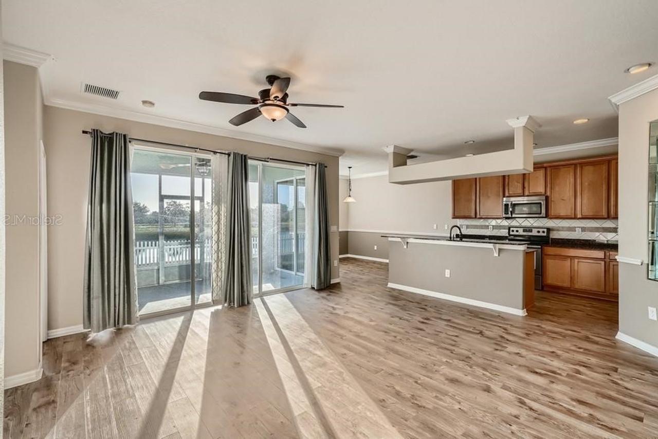 Profile photo 1 of 11