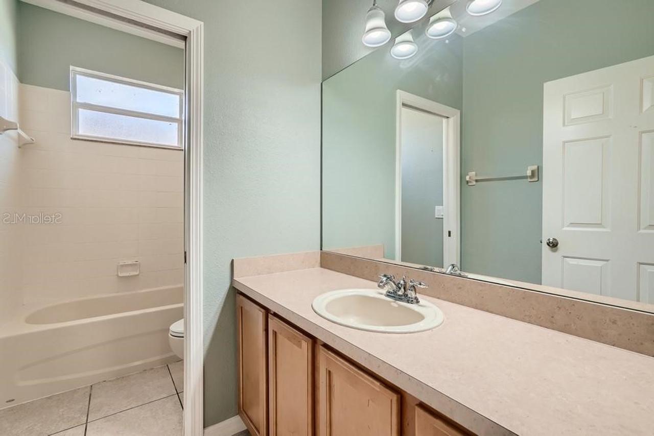 Profile photo 5 of 11