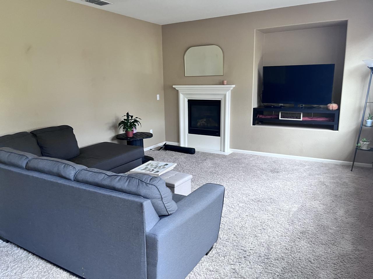 Profile photo 6 of 10