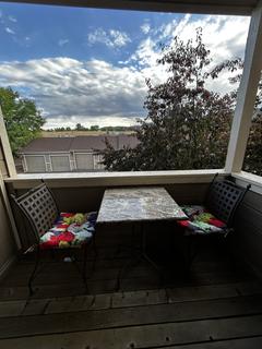 Room for rent in Littleton CO $900, condo