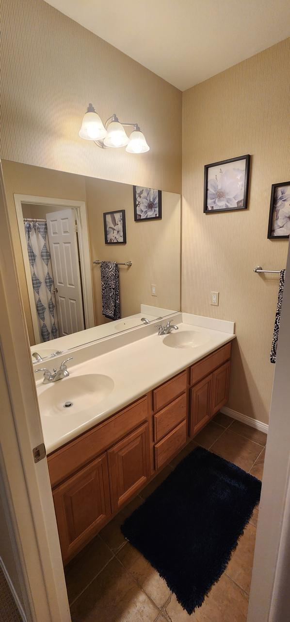 Profile photo 4 of 6