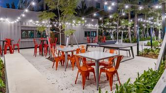 Room for rent in Miami, FL $1500, condo