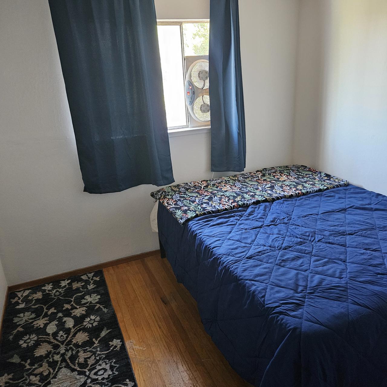 Profile photo 6 of 9