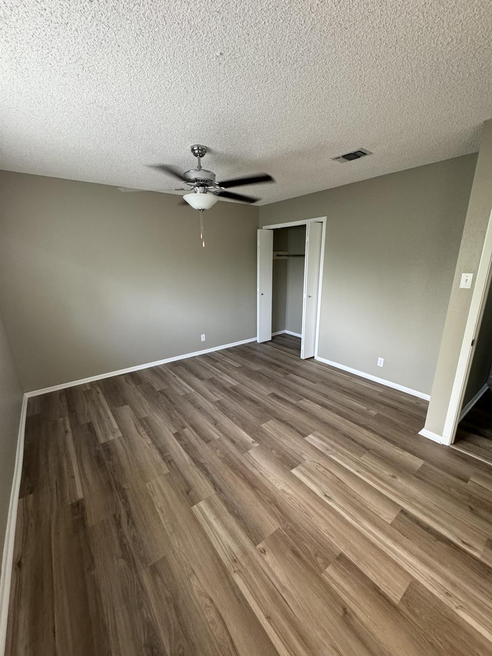 Profile photo 2 of 11