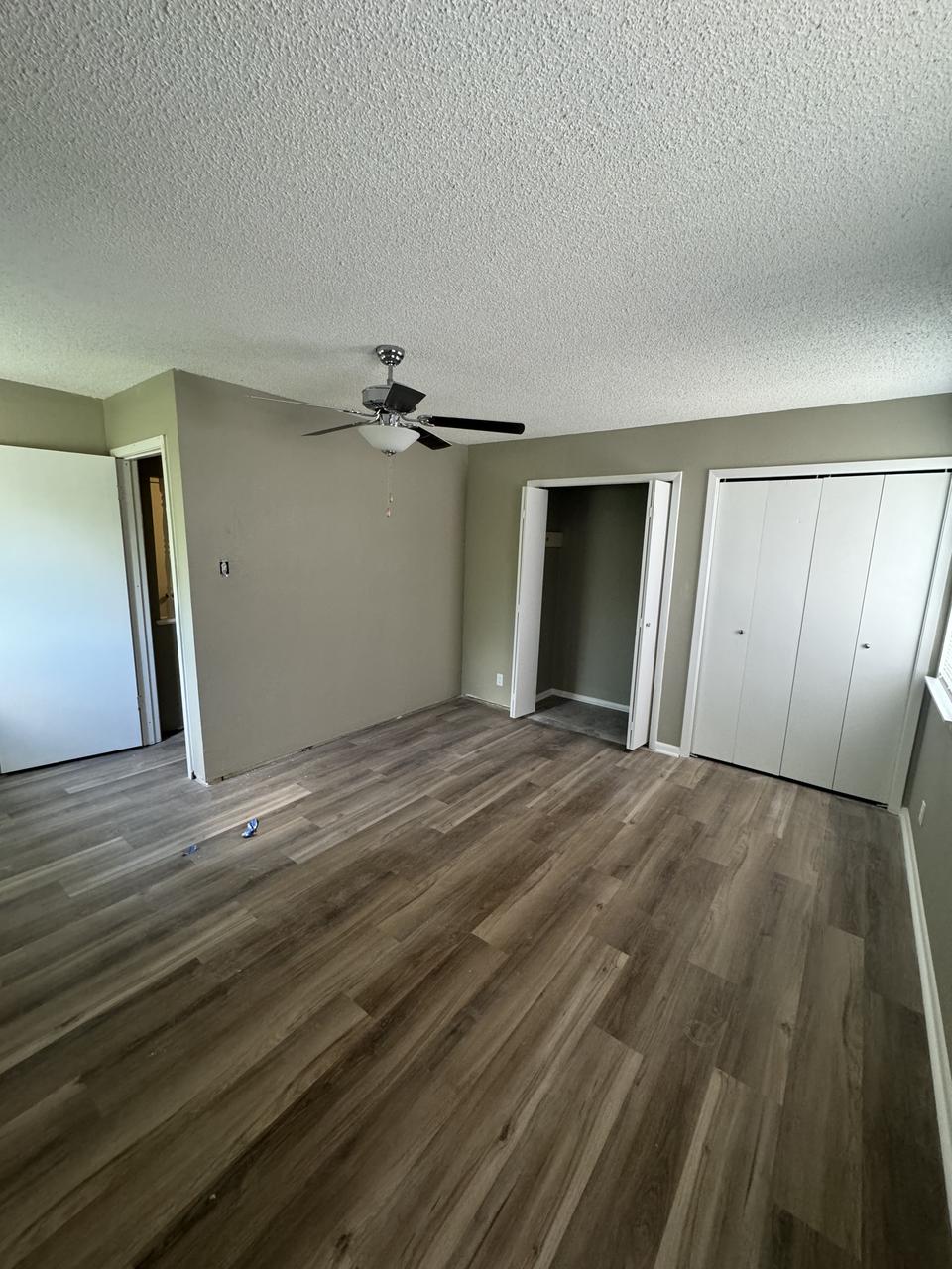 Profile photo 5 of 11