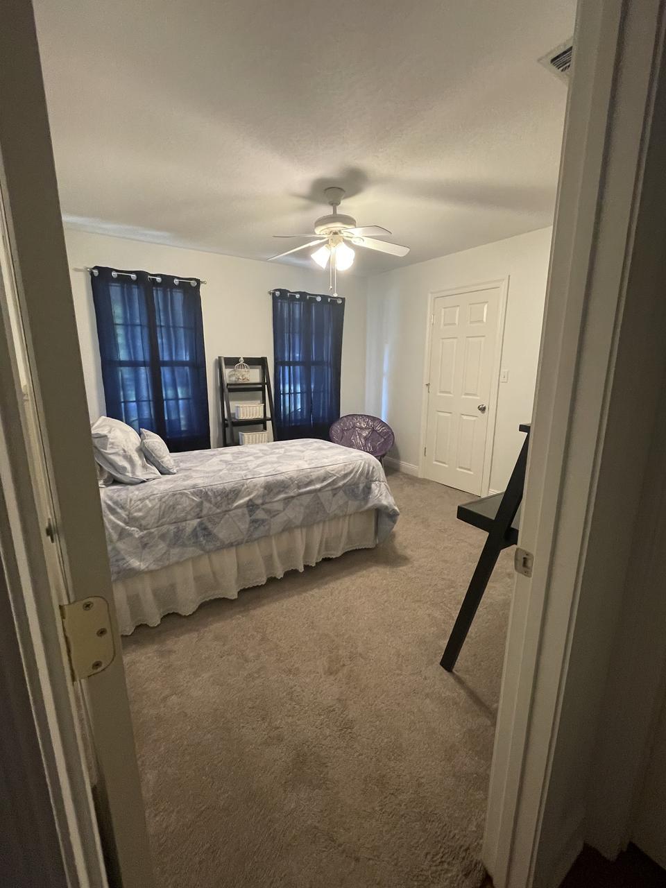 Profile photo 10 of 11