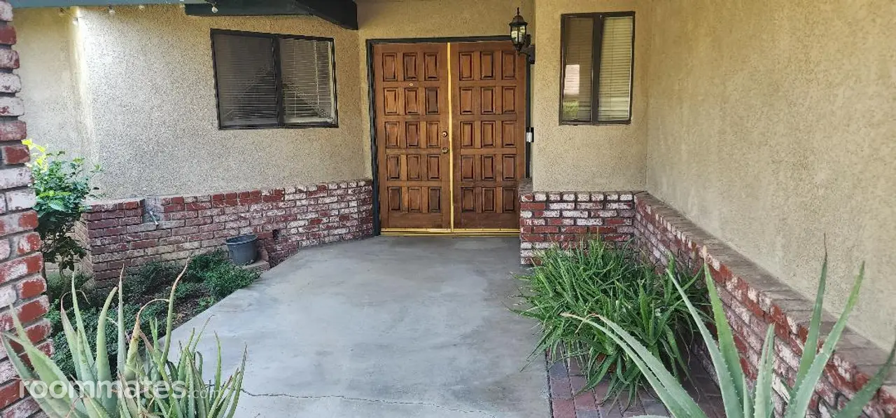 Profile photo 1 of 7