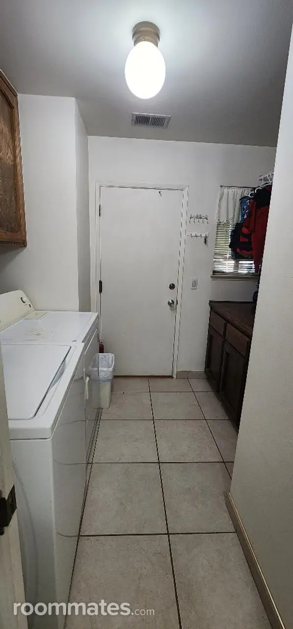 Profile photo 6 of 7