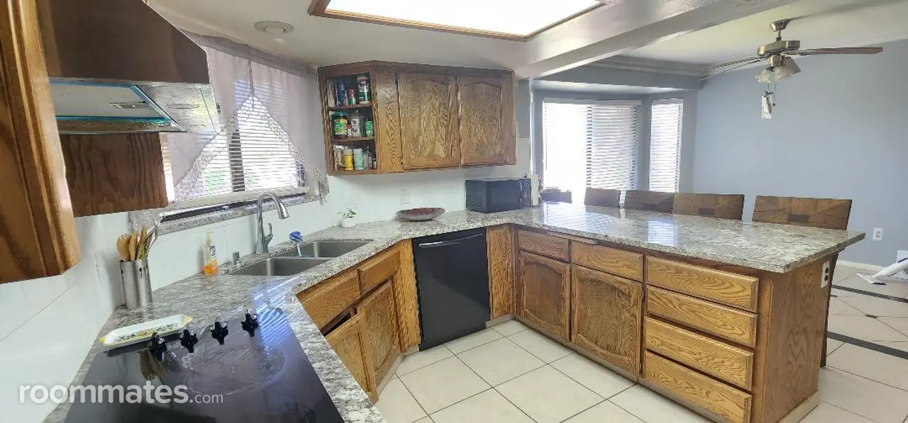 Profile photo 2 of 7