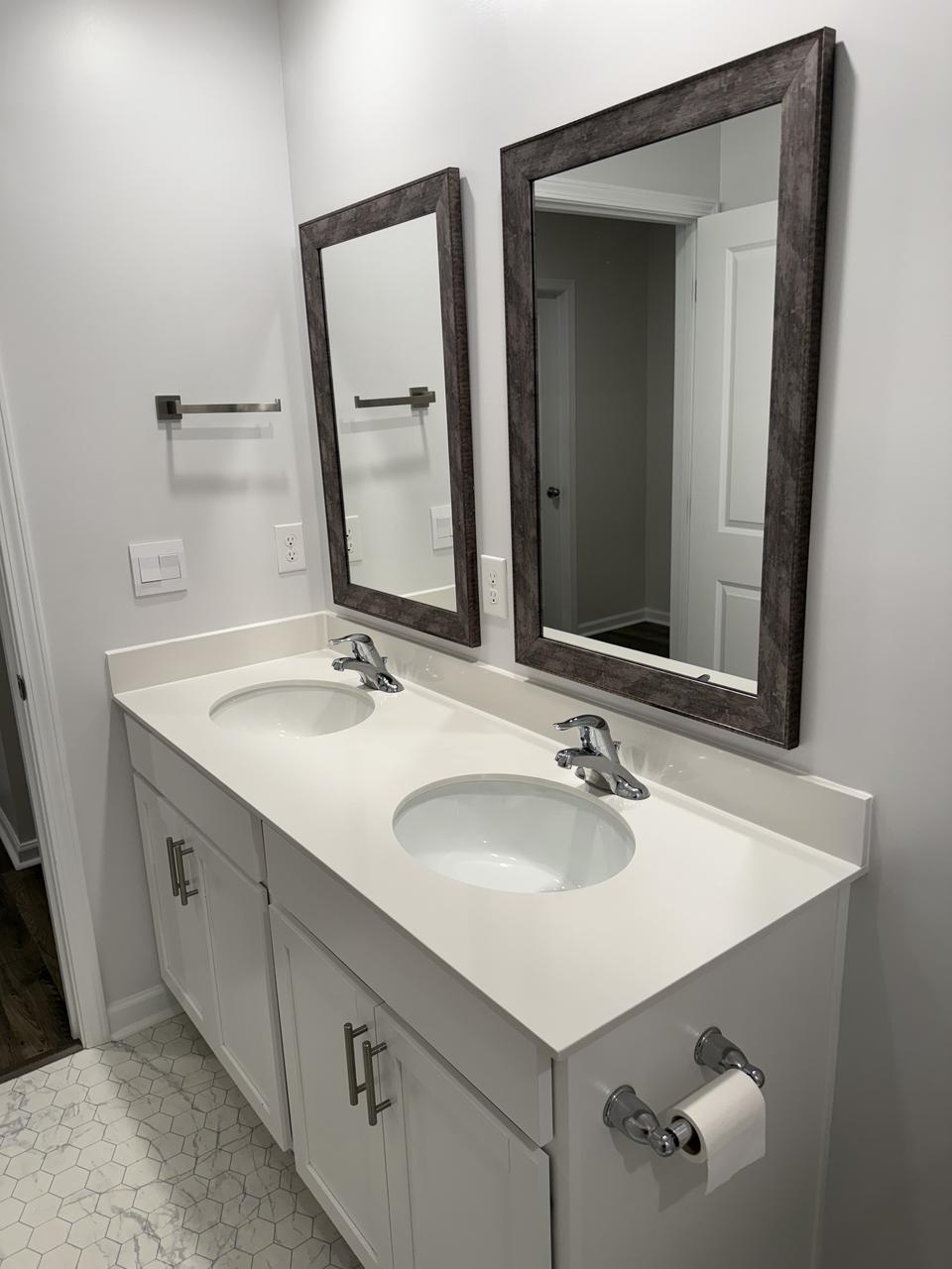 Profile photo 3 of 11