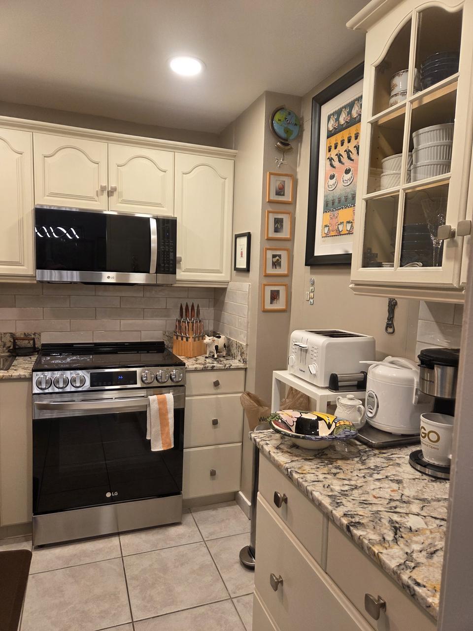 Profile photo 9 of 15