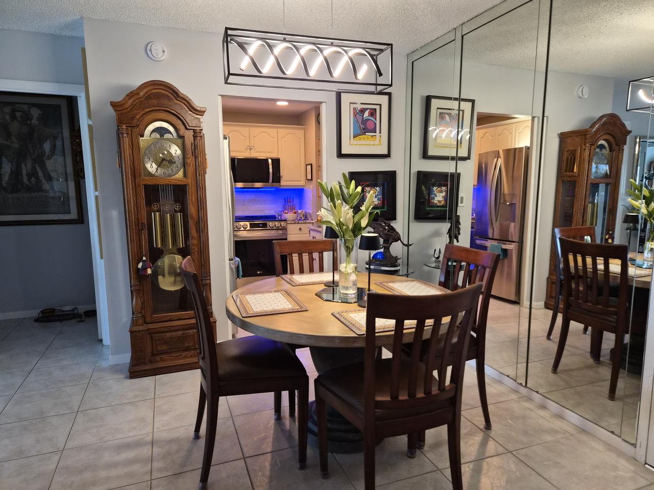 Profile photo 8 of 15