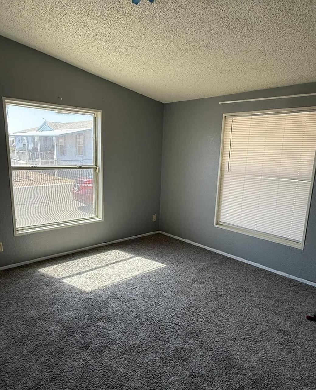 Profile photo 5 of 10