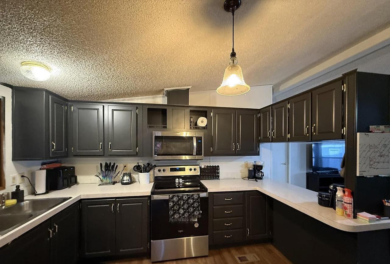 Profile photo 6 of 10