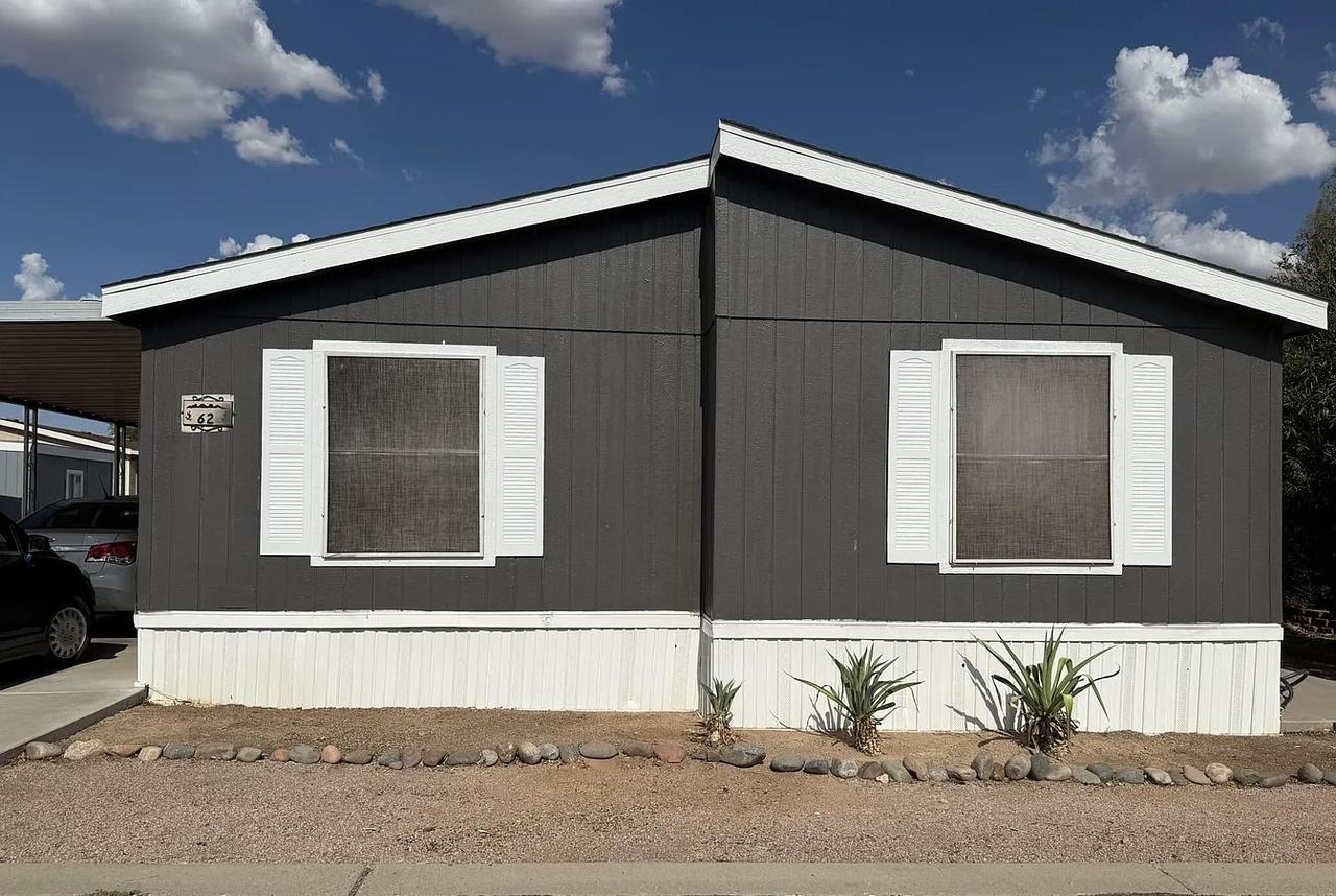 Profile photo 7 of 10