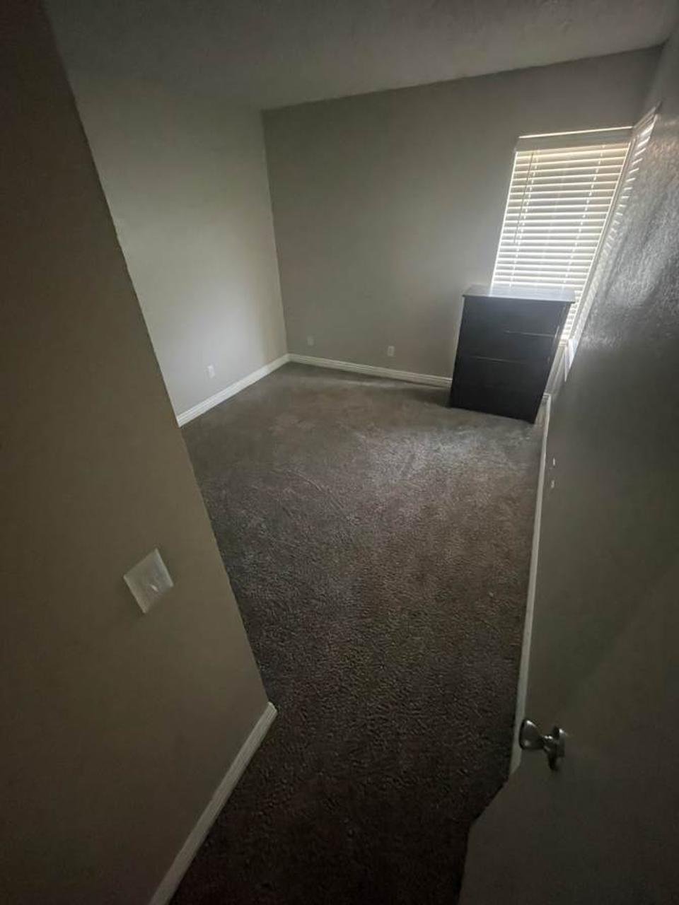 Profile photo 4 of 10