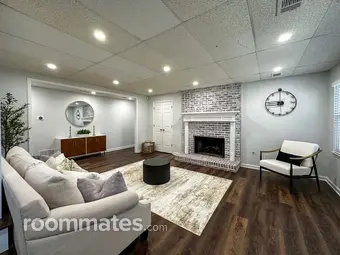 Room for rent in Alpharetta, GA $1800, house