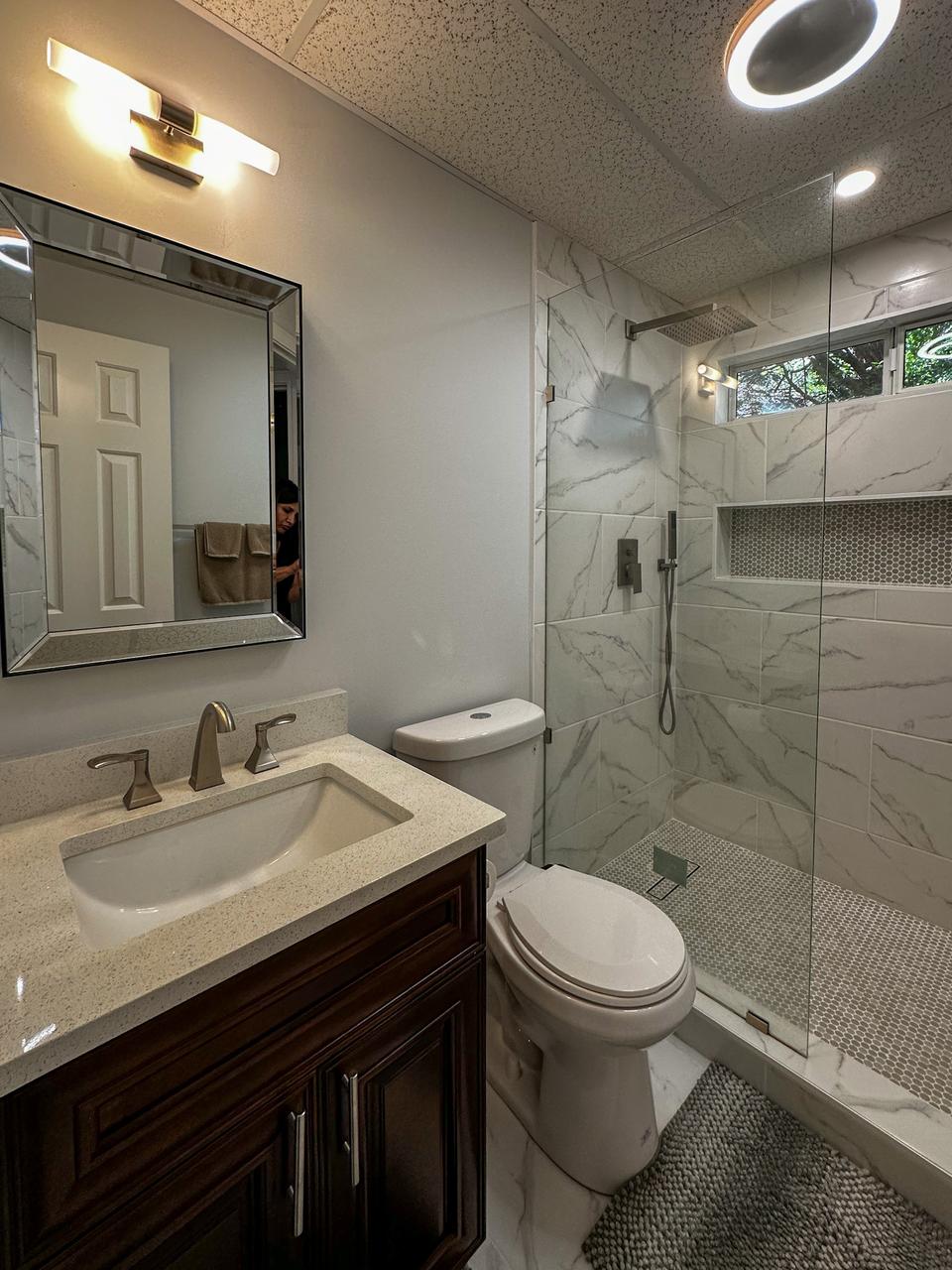 Profile photo 8 of 11