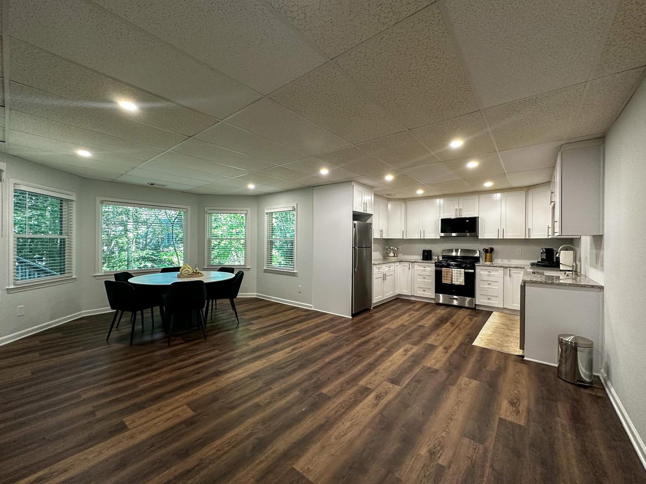 Profile photo 6 of 11